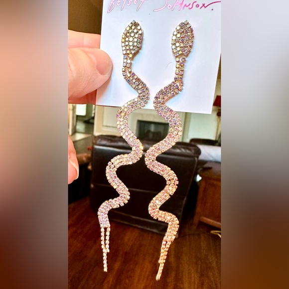 BETSEY JOHNSON Gold Crystals Dangle Drop Snake Earrings NWT! - Picture 4 of 4